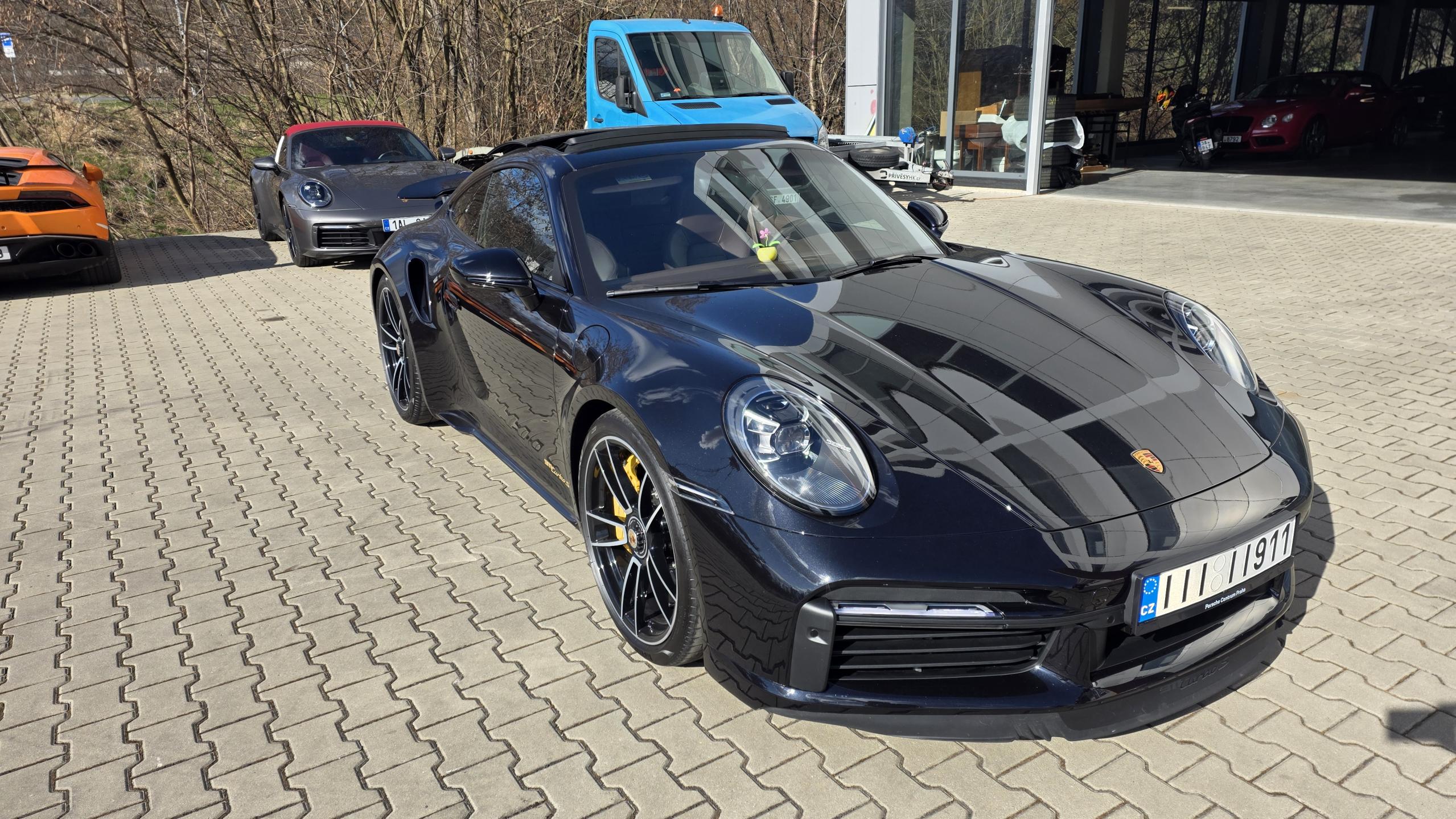 Porsche 911 TURBO S LIFT BURMESTER-ZÁRUKA