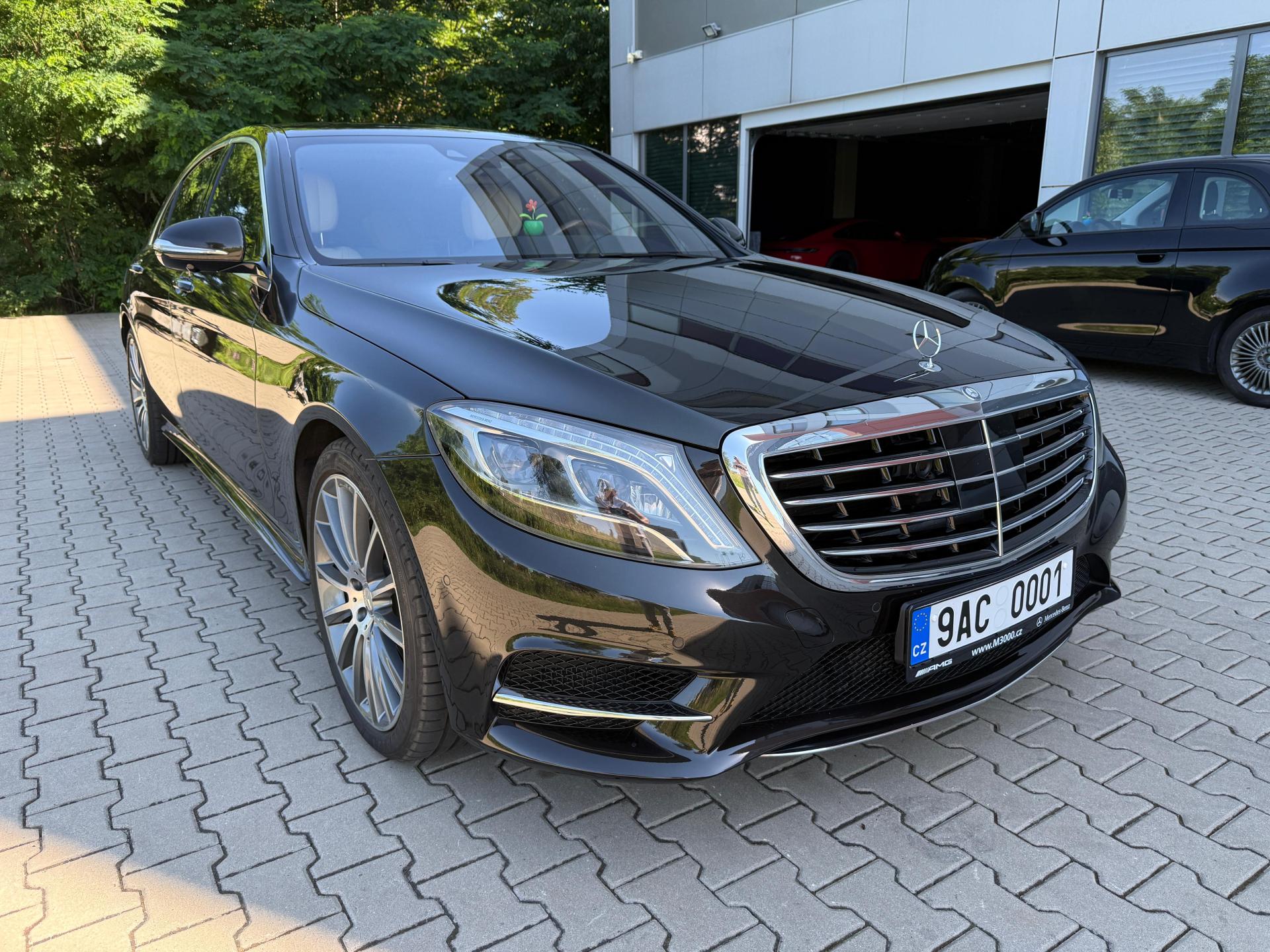 Mercedes-Benz Třídy S 500L PLNÁ VÝBAVA JAKO NOVÉ