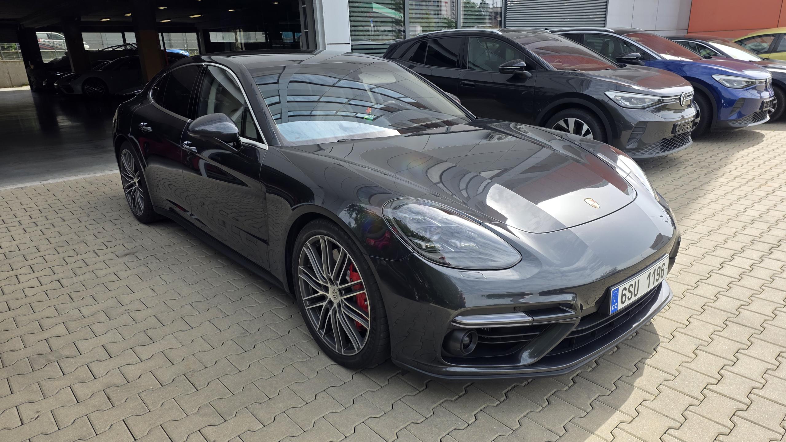 Porsche Panamera TURBO TOP STAV