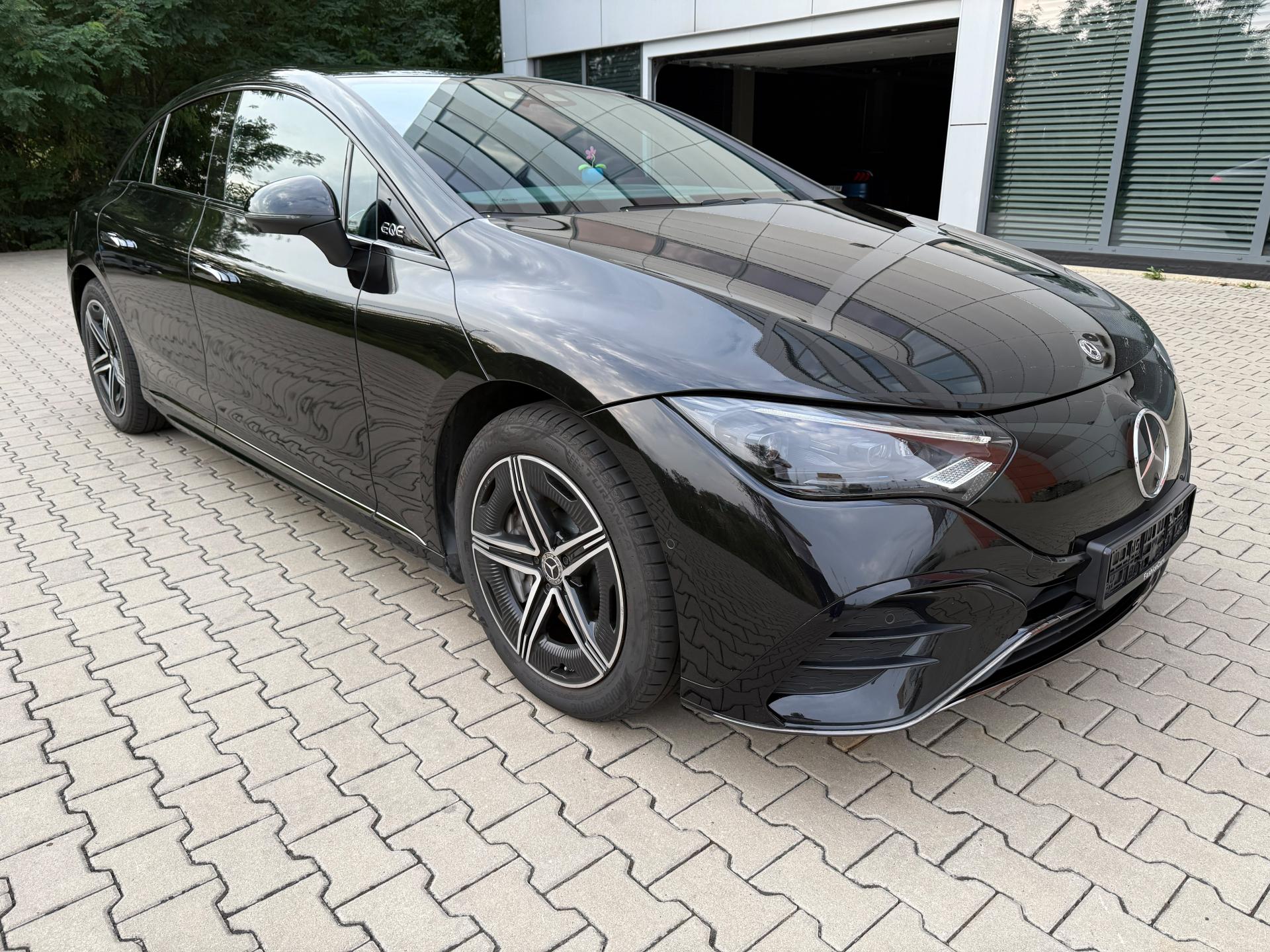 Mercedes-Benz EQE 350+ ART kůže top stav