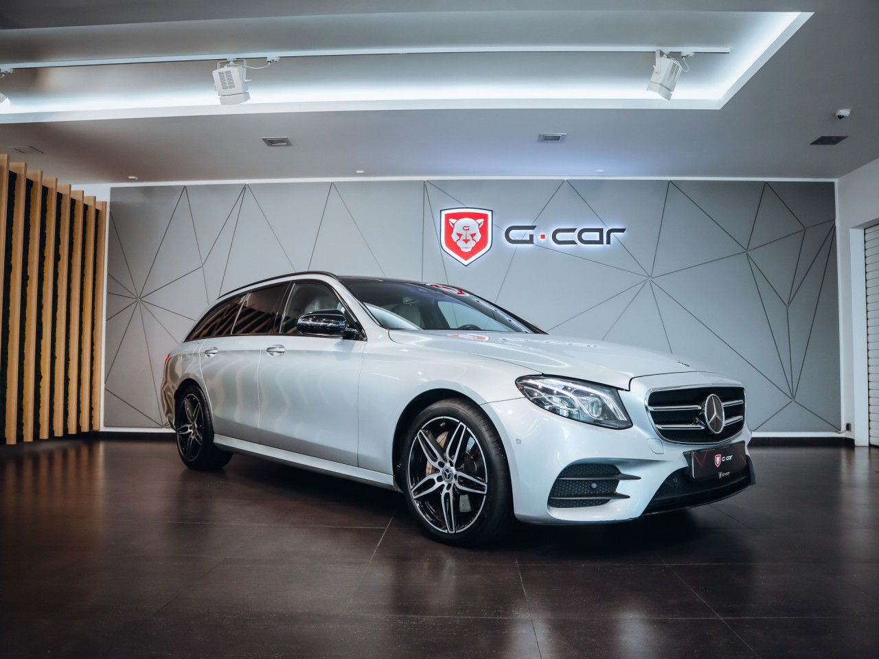 Mercedes-Benz Třídy E E 400d 4MATIC AMG - TOP