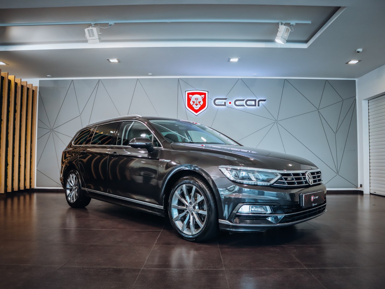 Volkswagen Passat 2.0TDI DSG R-Line 140kW 4M