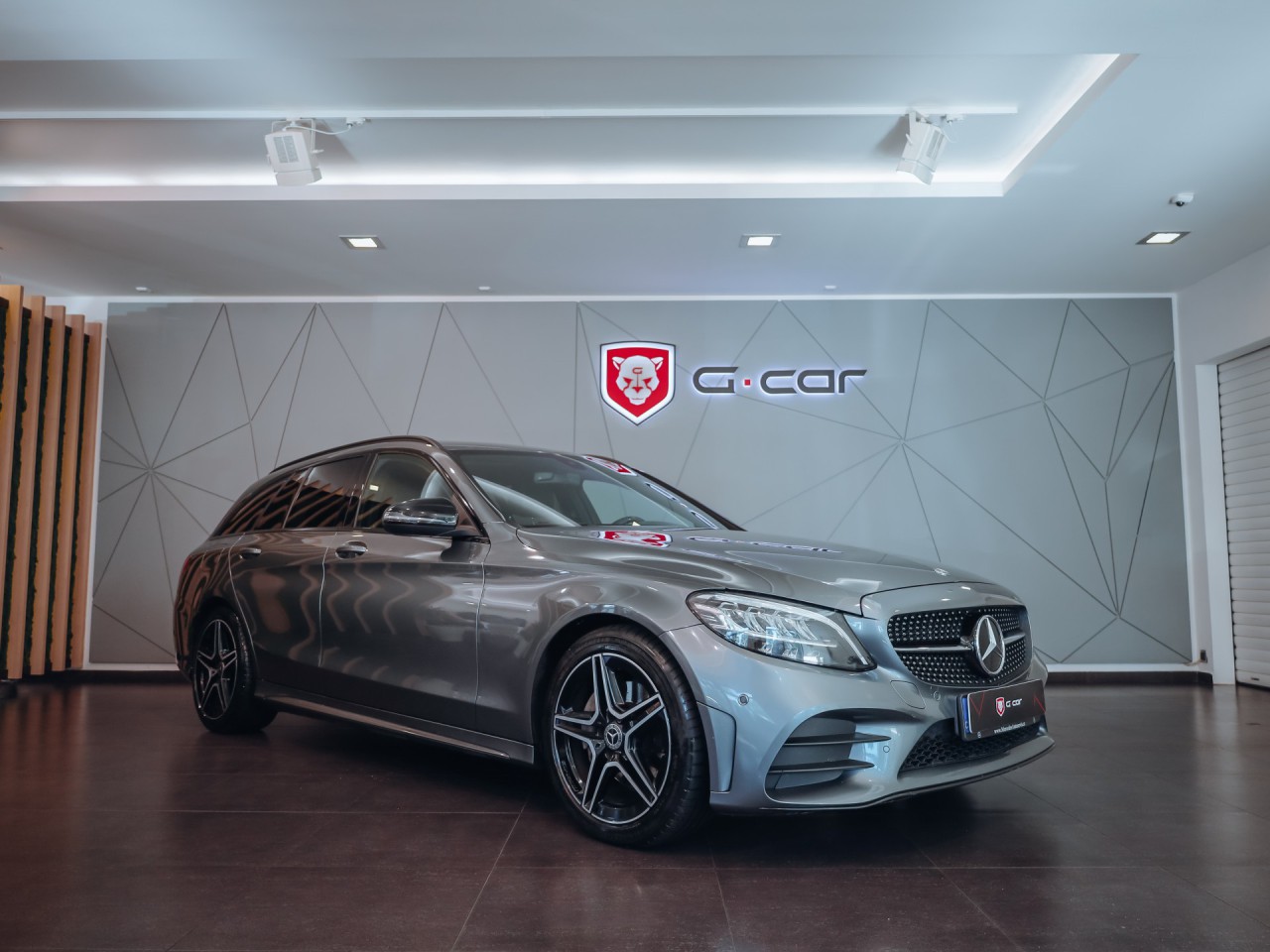 Mercedes-Benz Třídy C C 220 CDI AMG