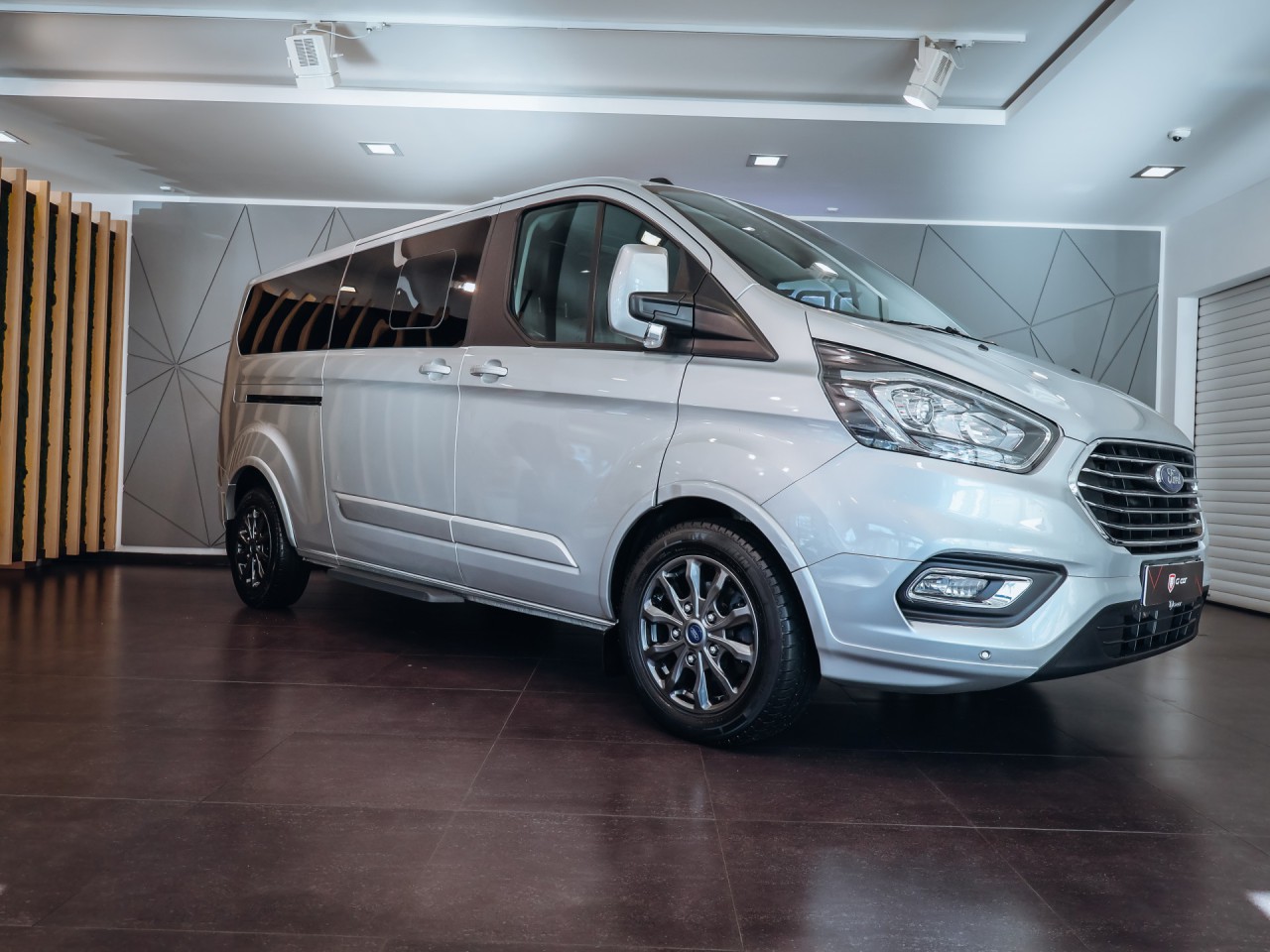 Ford Tourneo Custom 2.0TDCi Titanium AT 125 kW L2