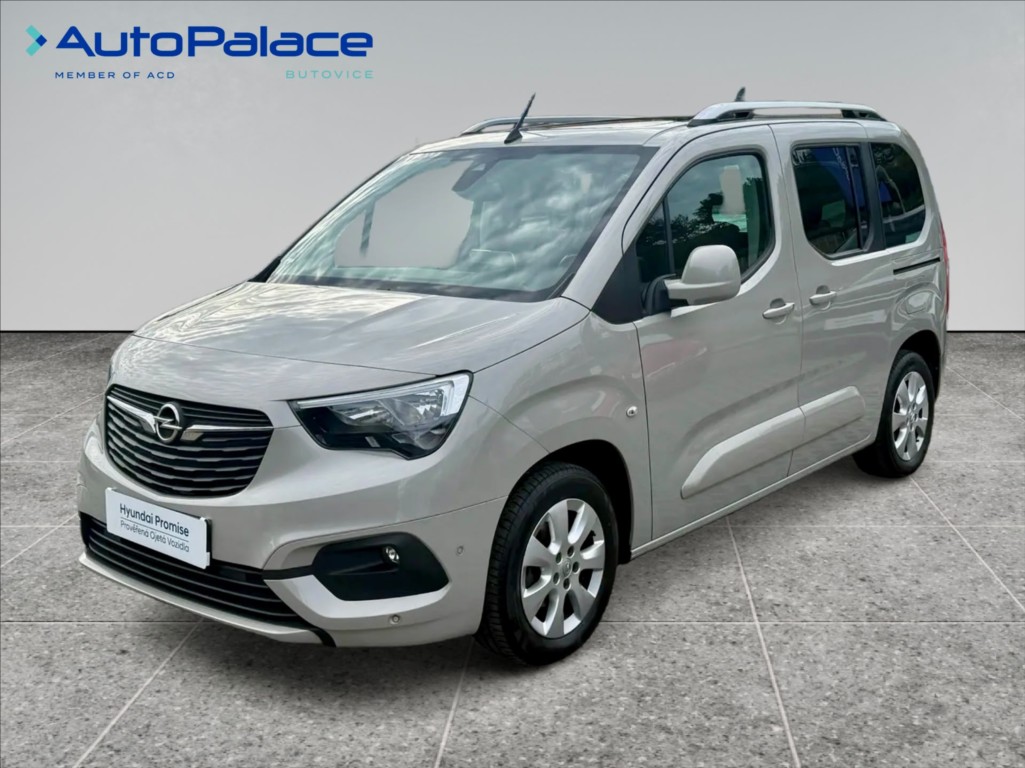 Opel Combo 1,2 T LIFE EDITION 1.MAJITEL