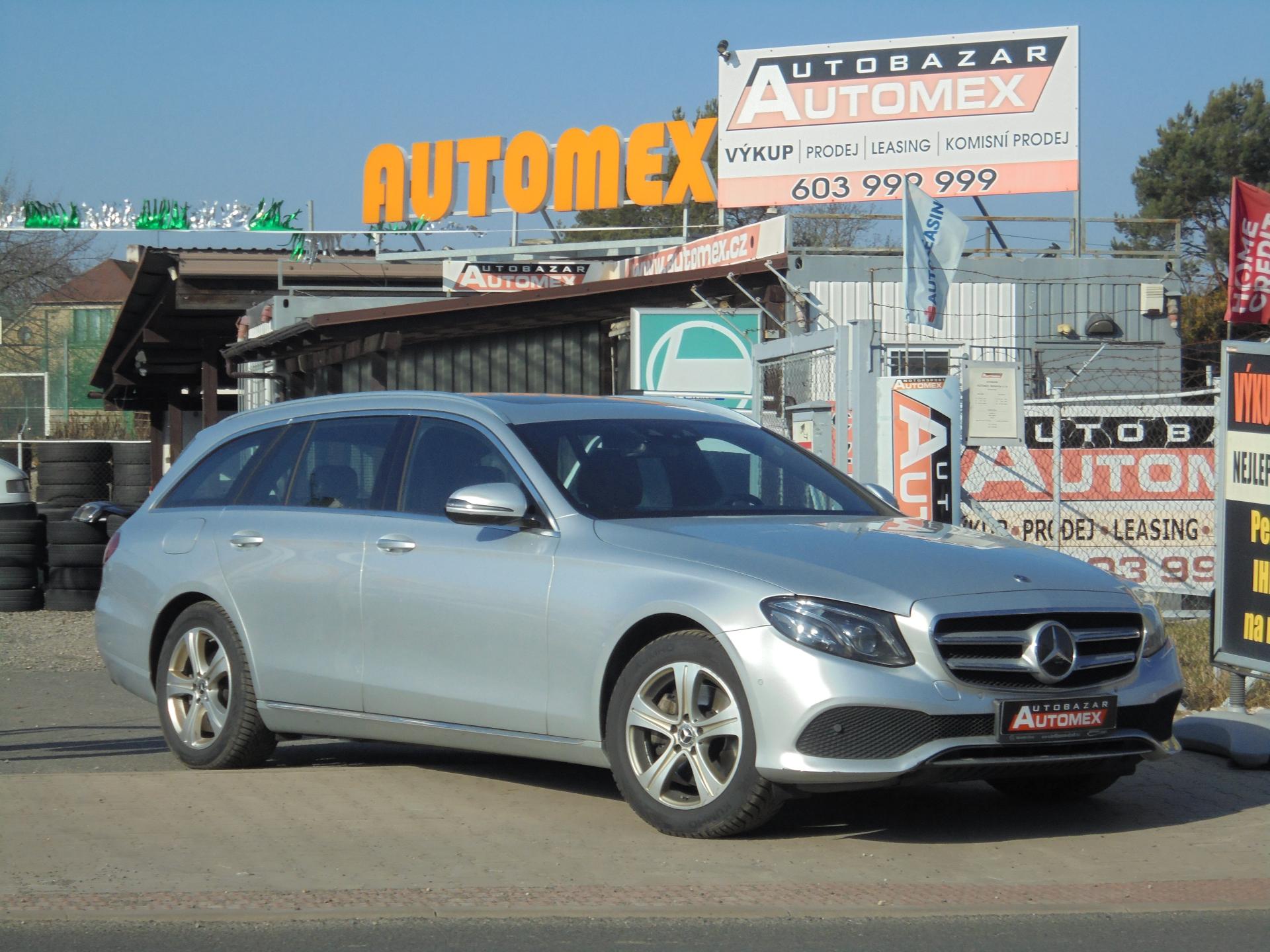 Mercedes-Benz Třídy E 220D - 4MATIC - SUPER VÝBAVA