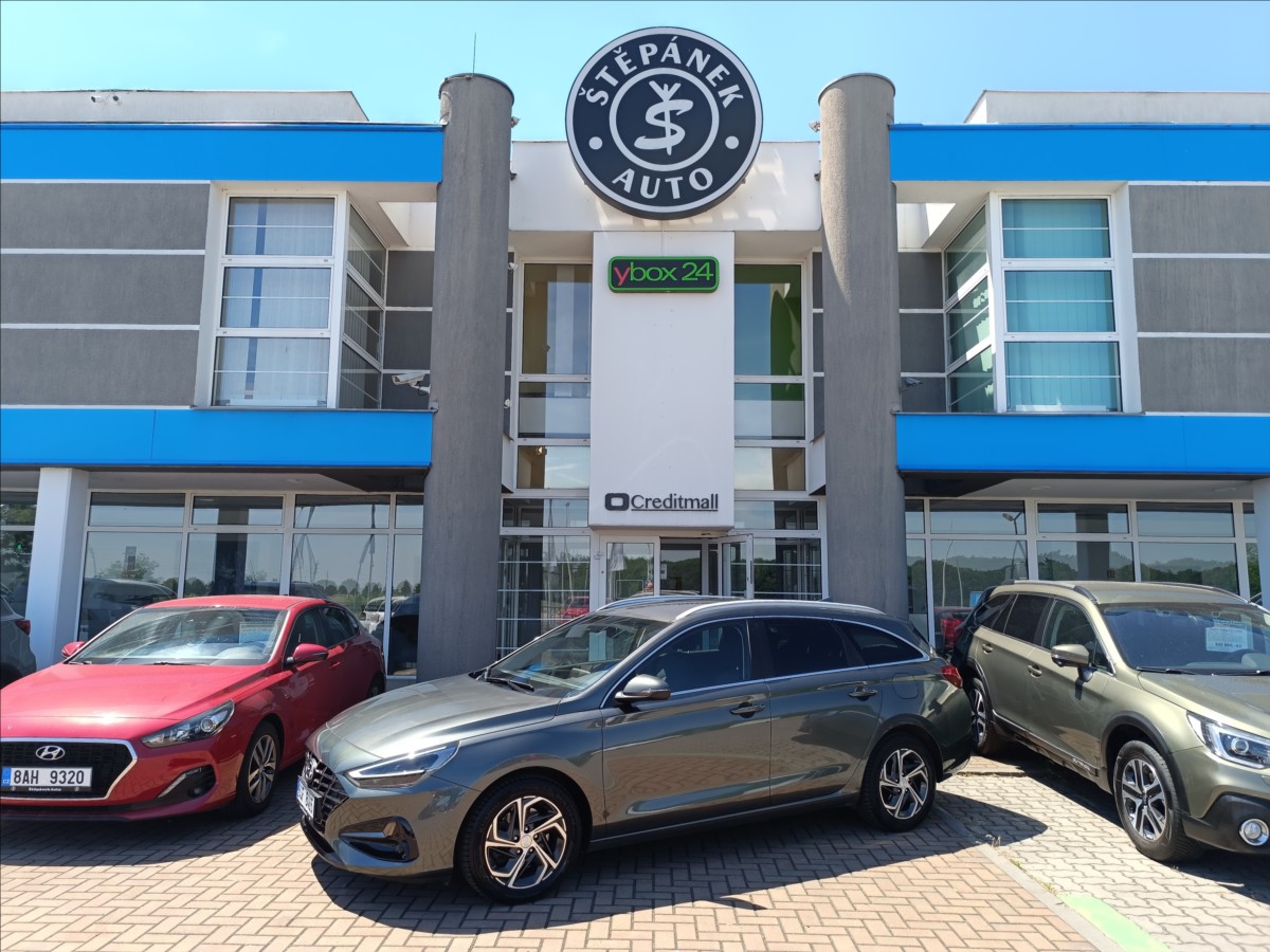 Hyundai i30 1,0 T-GDi , DCT Smart Rezervac