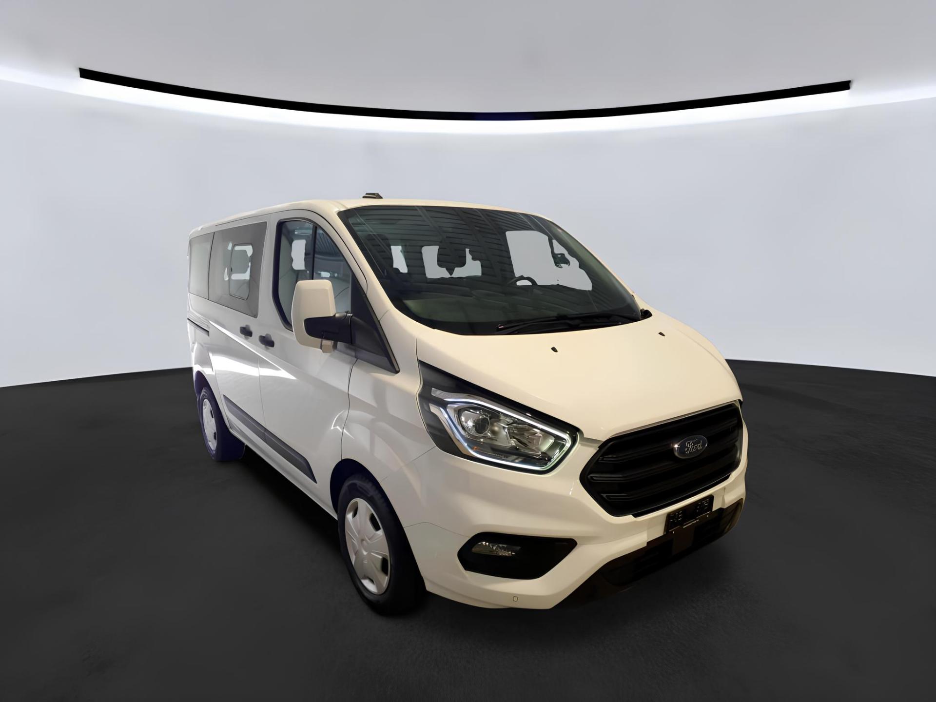 Ford Transit Custom 2.0TDCI 96kW 9-Míst 1.Maj DPH
