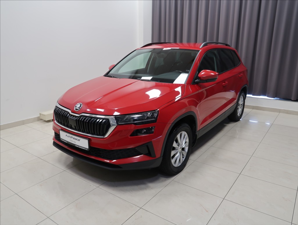 Škoda Karoq 1,5 TSI AMBITION+ ČR 1MAJITEL