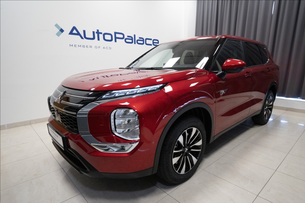 Mitsubishi Outlander 2,4 PHEV INVITE 1728 KM 2x ALU