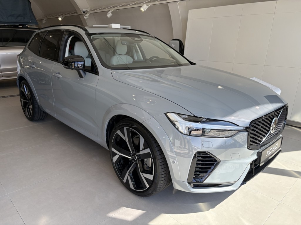 Volvo XC60 2,0 T6 AWD Ultra Dark PHEV