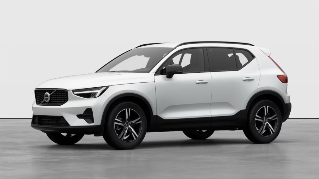 Volvo XC40 2,0 B4 PLUS BLACK EDITION