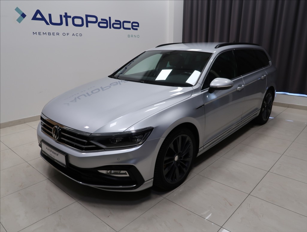 Volkswagen Passat 2,0 TDI DSG 4MOTION R-LINE