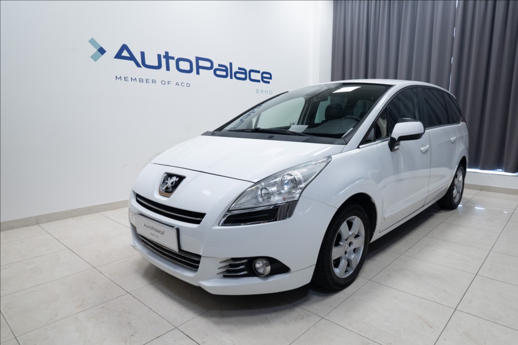 Peugeot 5008 1,6 BlueHDI 7 MÍST NOVÉ V ČR