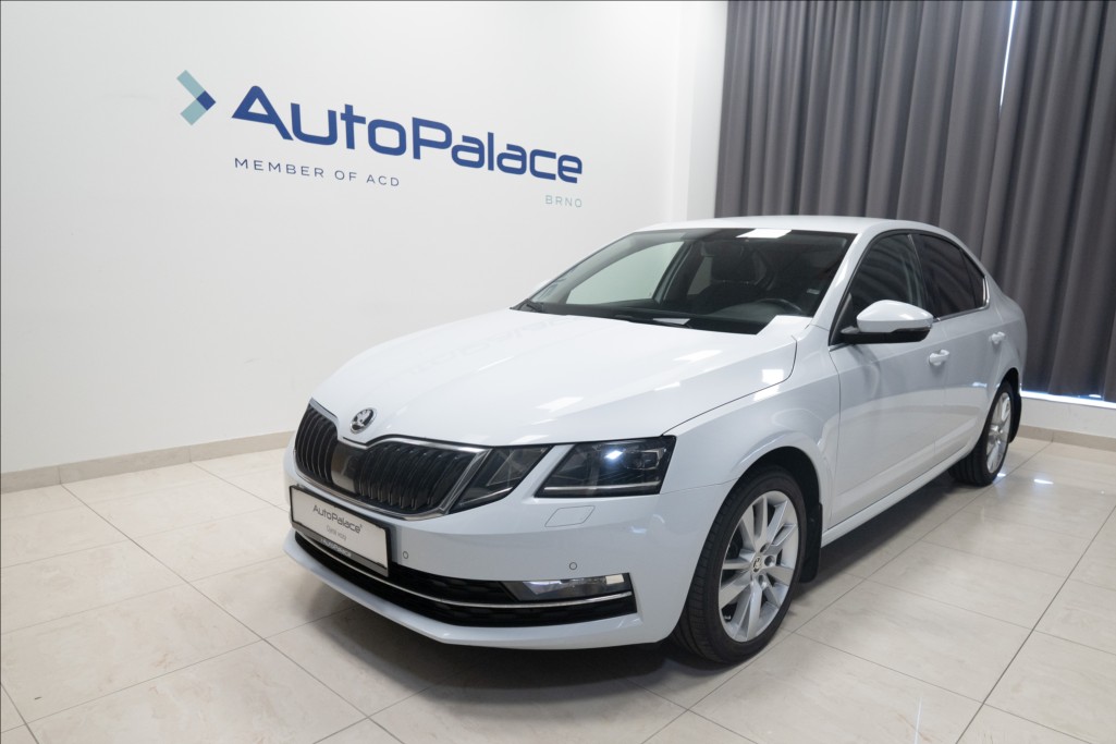 Škoda Octavia 2,0 TDI NAVI KEYLESS VÝHŘEV ČR