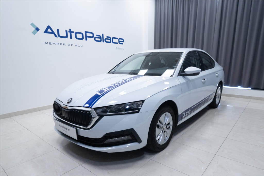 Škoda Octavia 2,0 TDI DSG VÝHŘEV 1. MAJ ČR