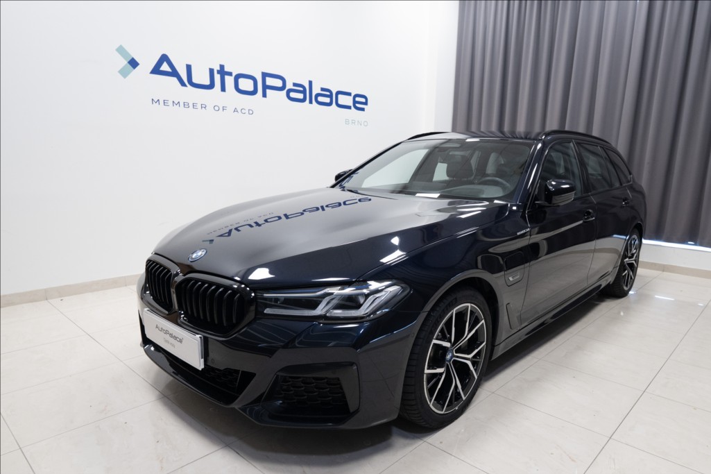 BMW Řada 5 530e xDrive M Sport ČR DPH 2