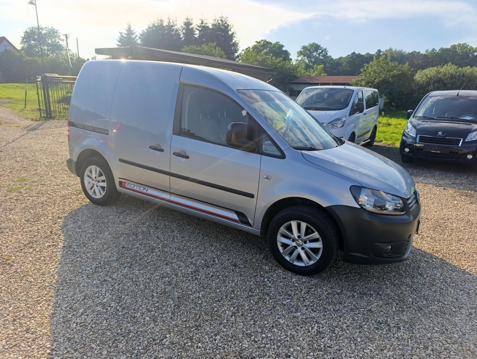 Volkswagen Caddy 1.6 TDi klima tažné 75kw