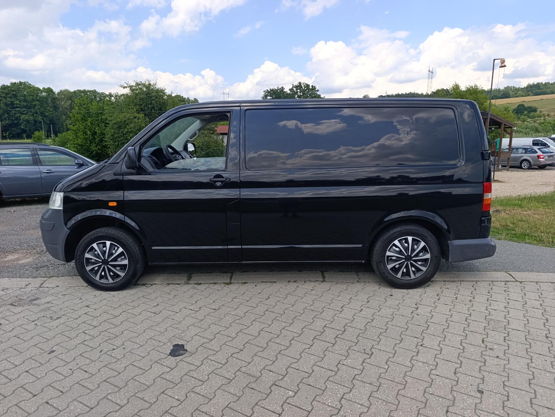 Volkswagen Transporter 1.9 TDi klima tažné