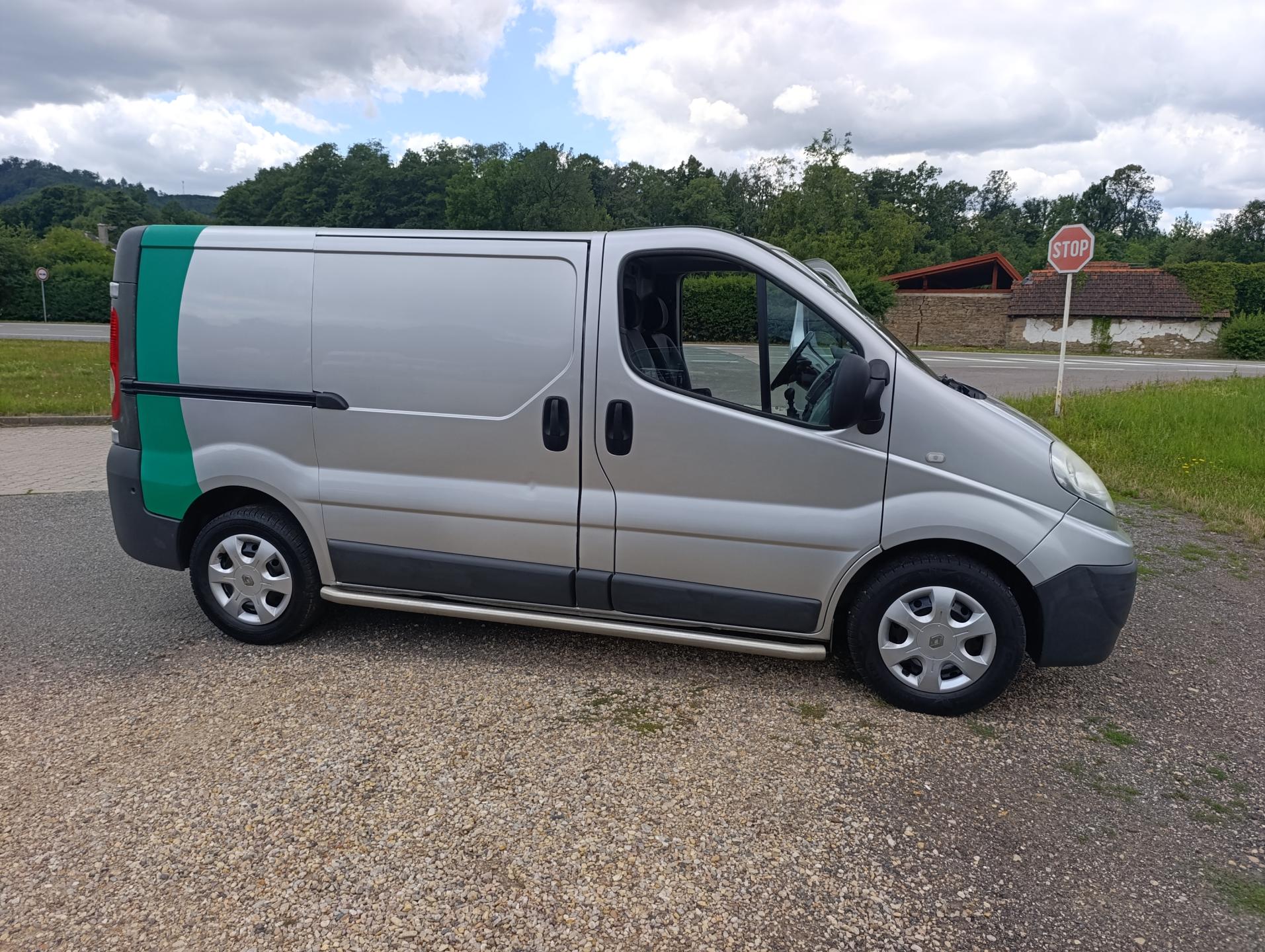Renault Trafic 2.0 Dci tažné