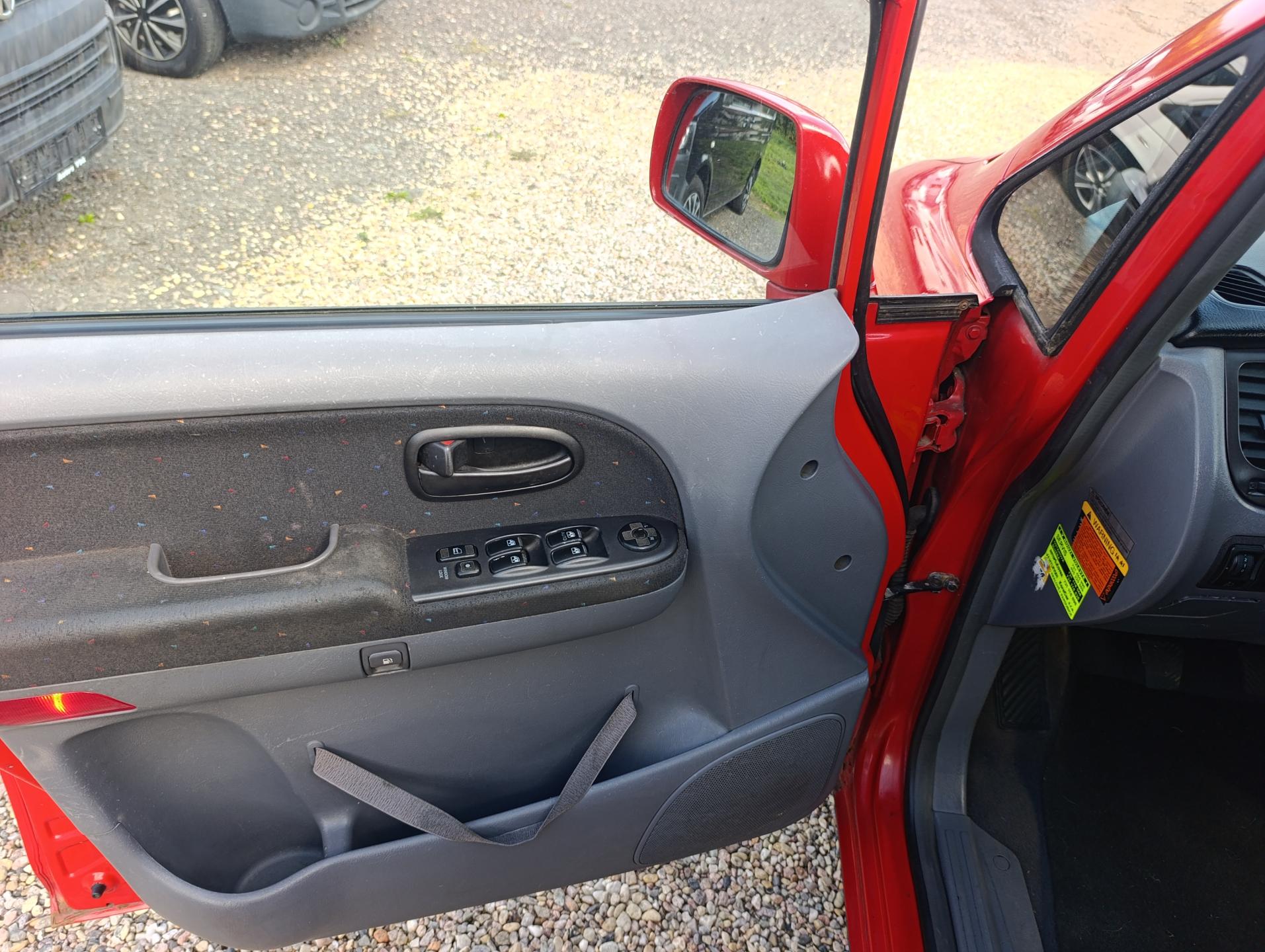 Hyundai Trajet 2.0 16V 7 míst