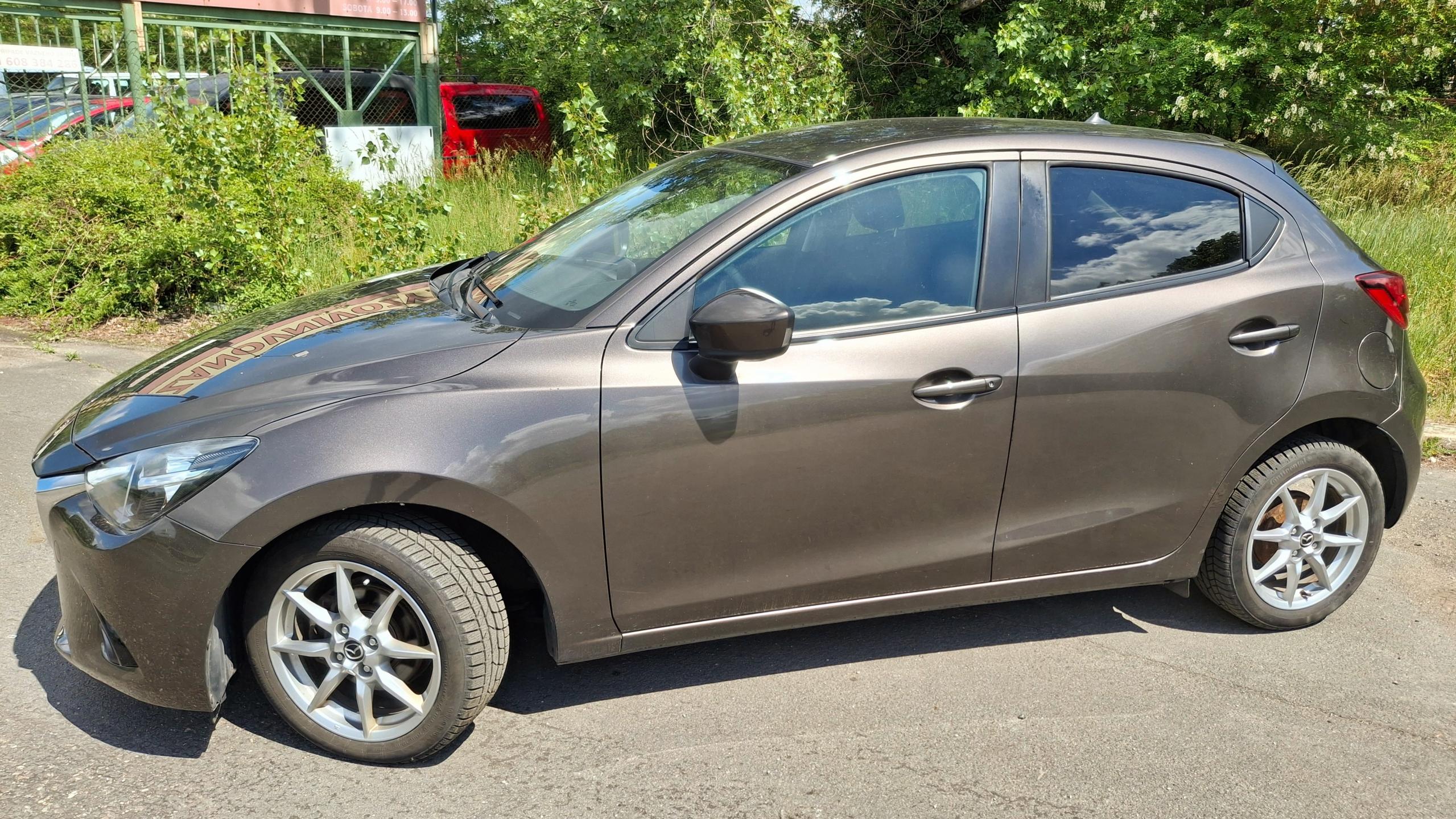 Mazda 2 1.5 benzin 66 kw max. výbava