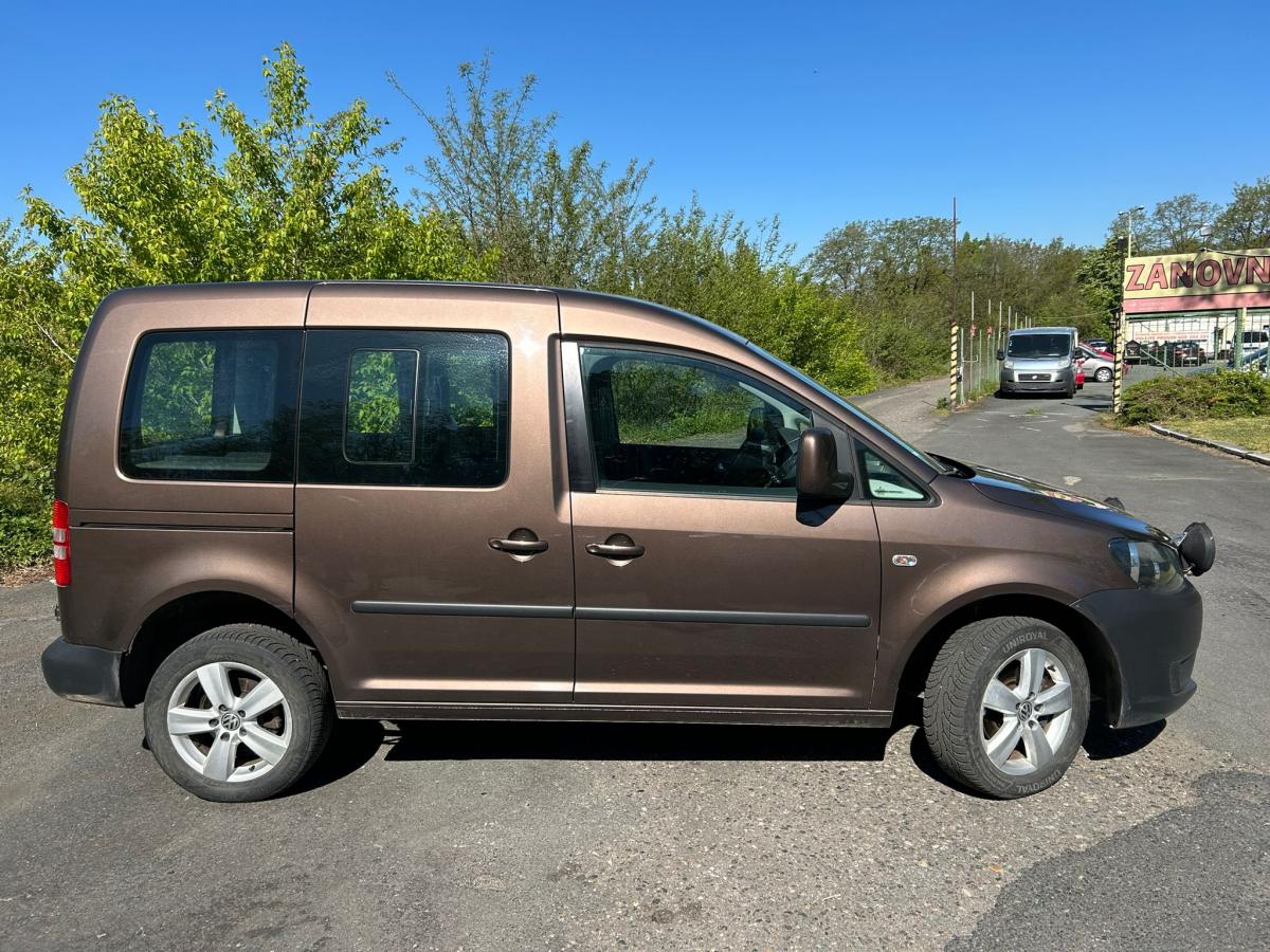 Volkswagen Caddy 2.0TDI 4x4 servis. historie