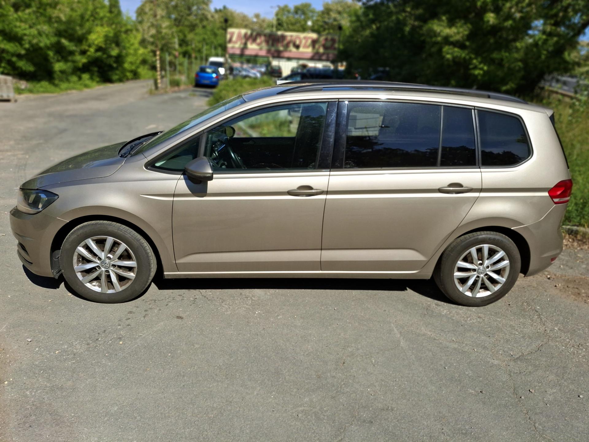 Volkswagen Touran 1.4TSI 7míst servisní historie