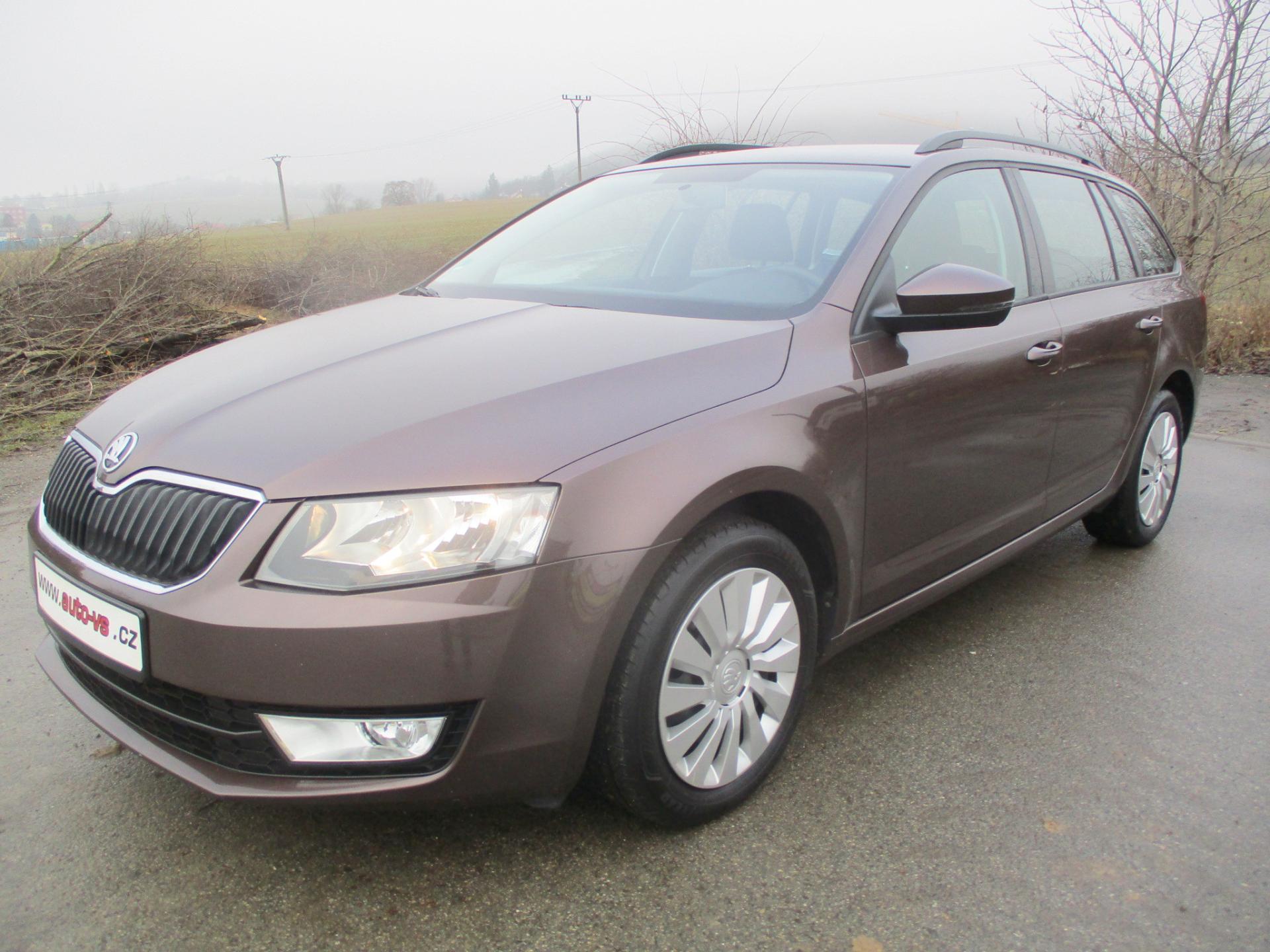 Škoda Octavia 1.2TSi 81kW AMB VÝHŘEV 2x PNEU