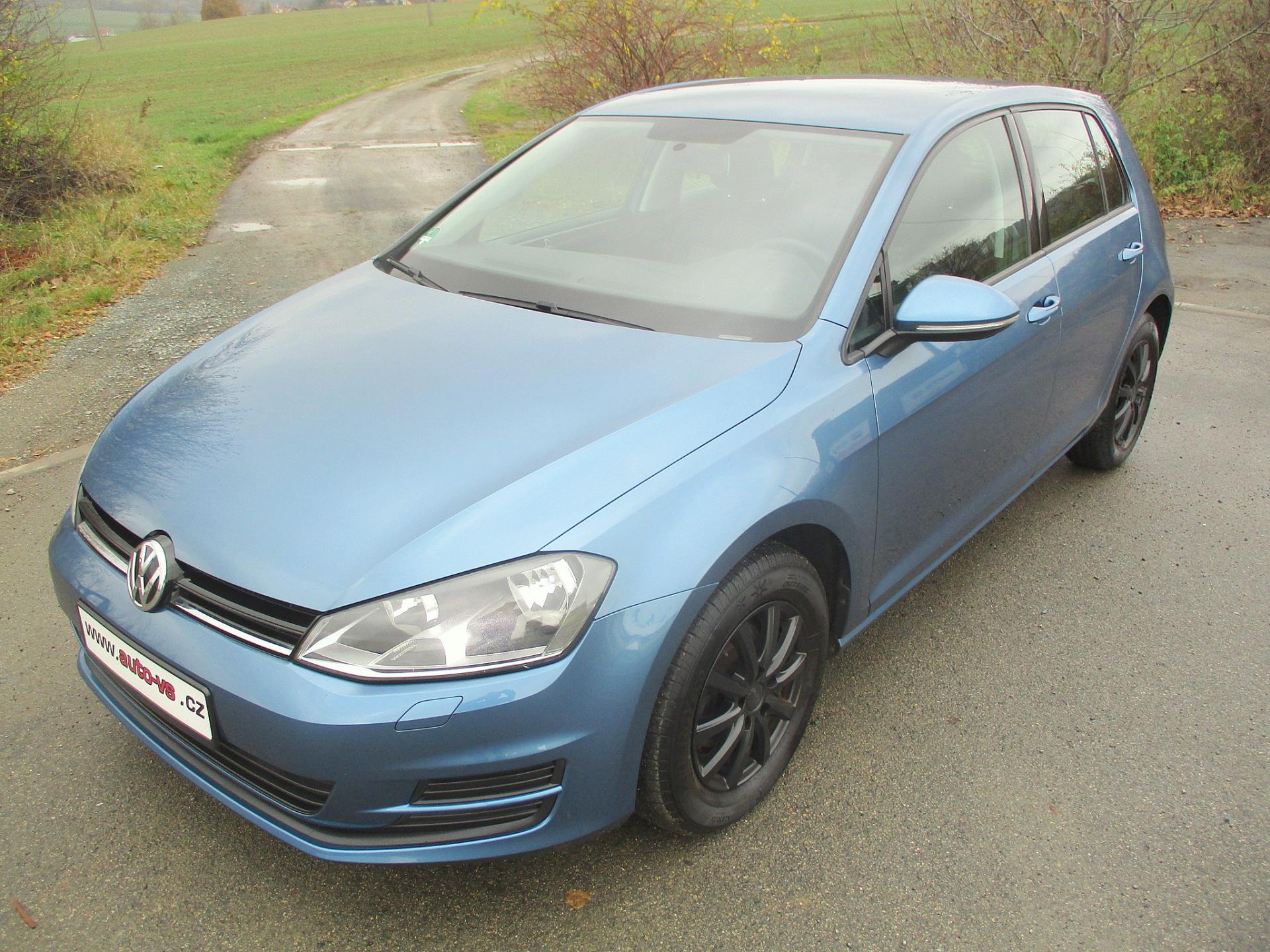 Volkswagen Golf TSi*77kW*VÝHŘEV*Z+L PNEU*TOP