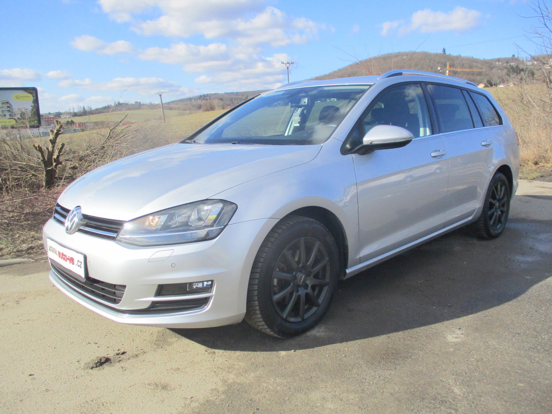 Volkswagen Golf 2.0TDi 110kW HIGHLINE L+Z PNEU
