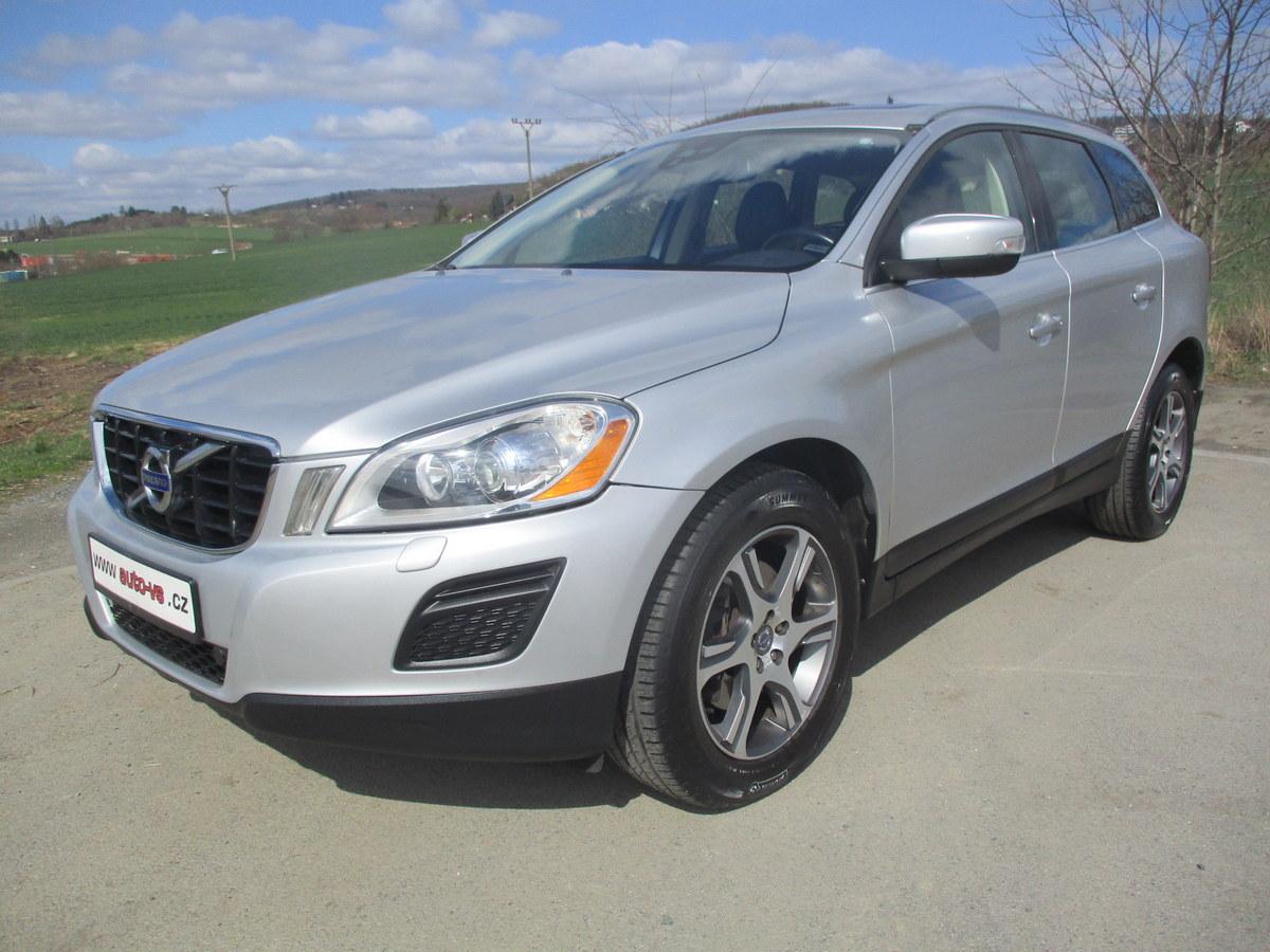 Volvo XC60 2.4 D5*AWD*NAVI*198 tkm*SUMMUM