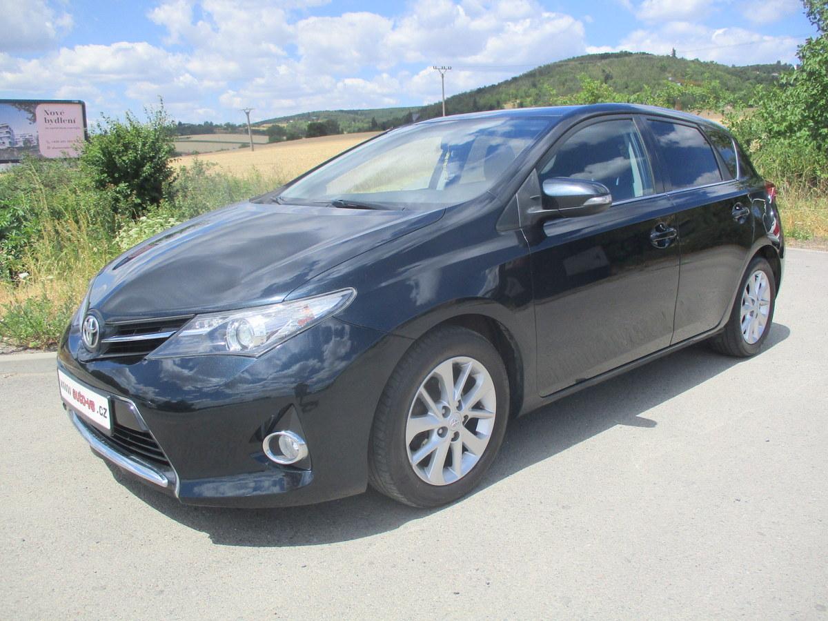 Toyota Auris 1.6i VVTi*AUTOM*NAVI*VÝHŘEV*TZ
