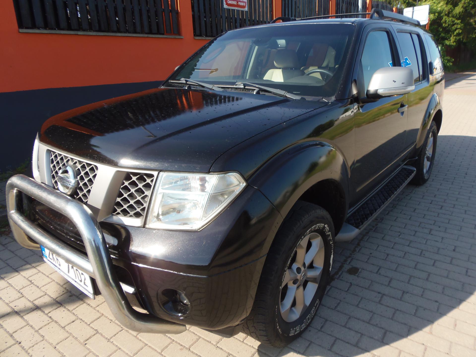 Nissan Pathfinder 2.5 DCi 4x4 redukce man. tažné