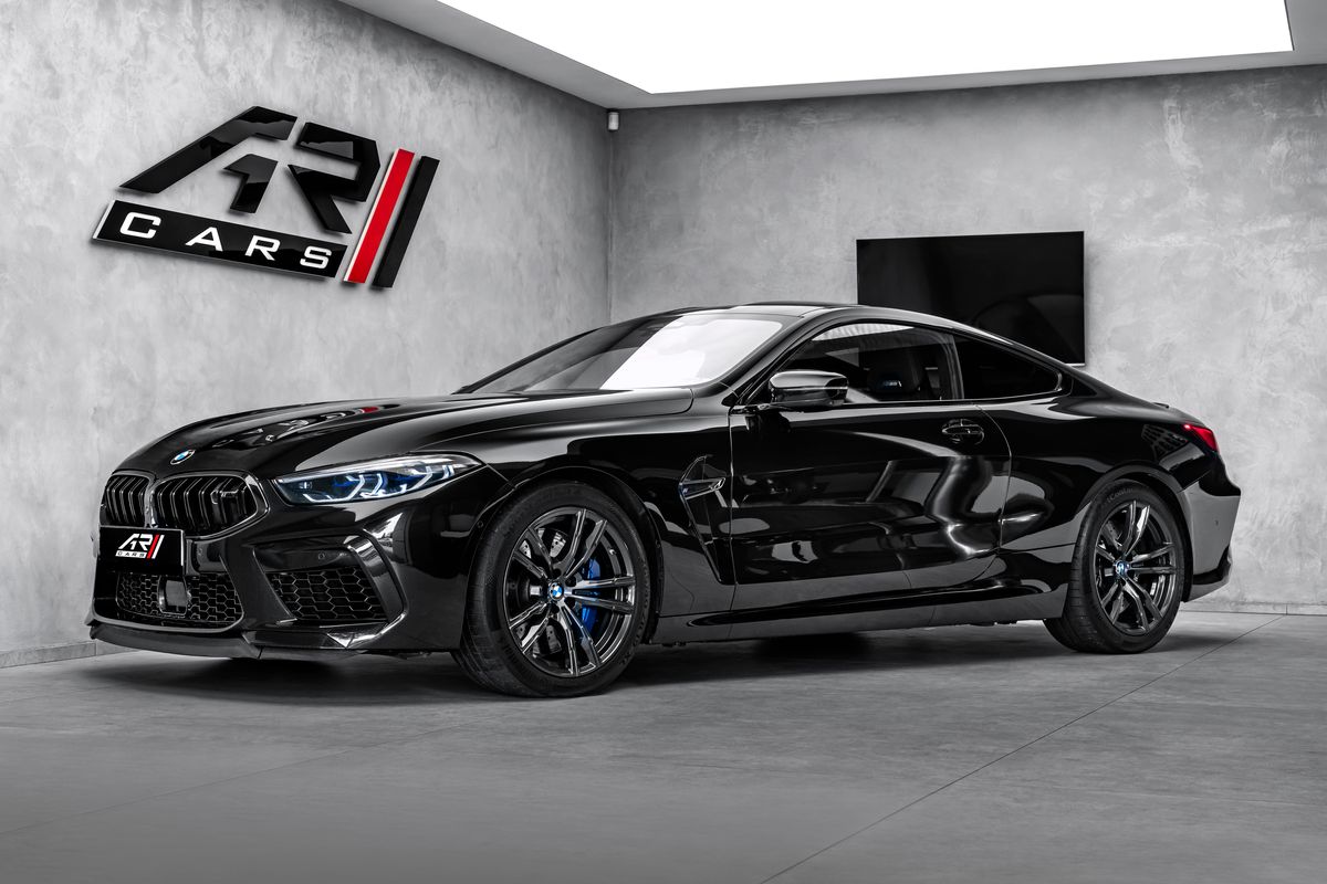 BMW M8 Coupe Competition Night Carbon