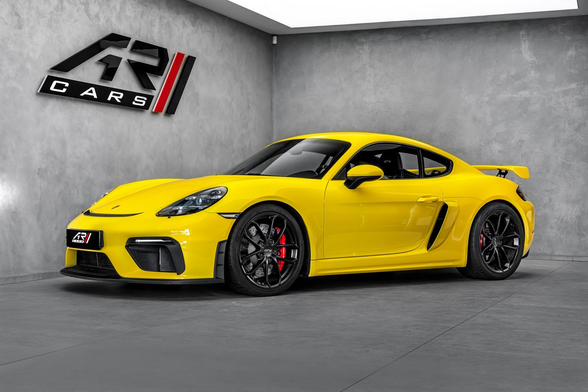 Porsche Cayman GT4 Sport Chrono Carbon Záruka