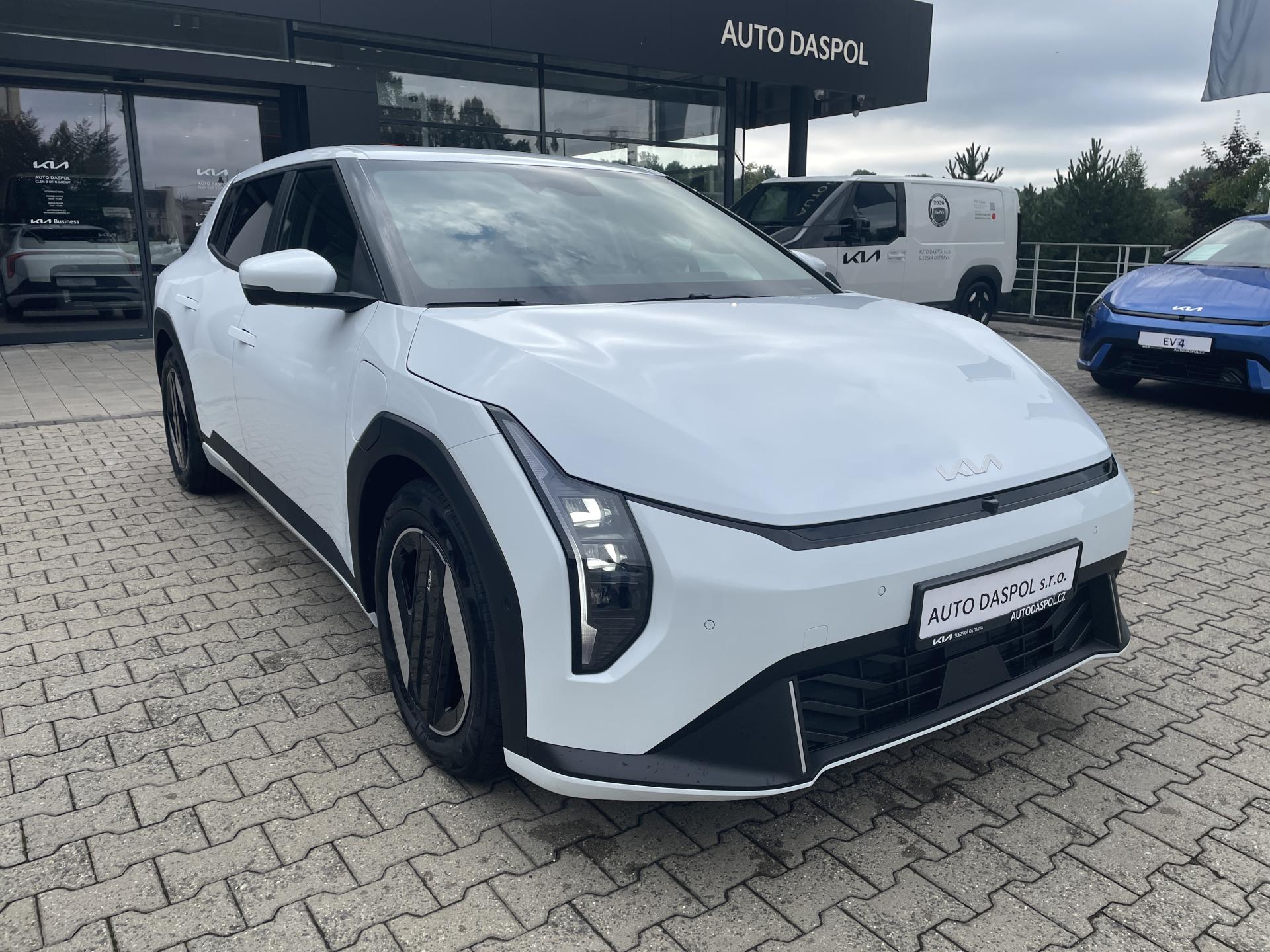 Kia EV4 4x2 EARTH 150 KW + 58,3 KWH