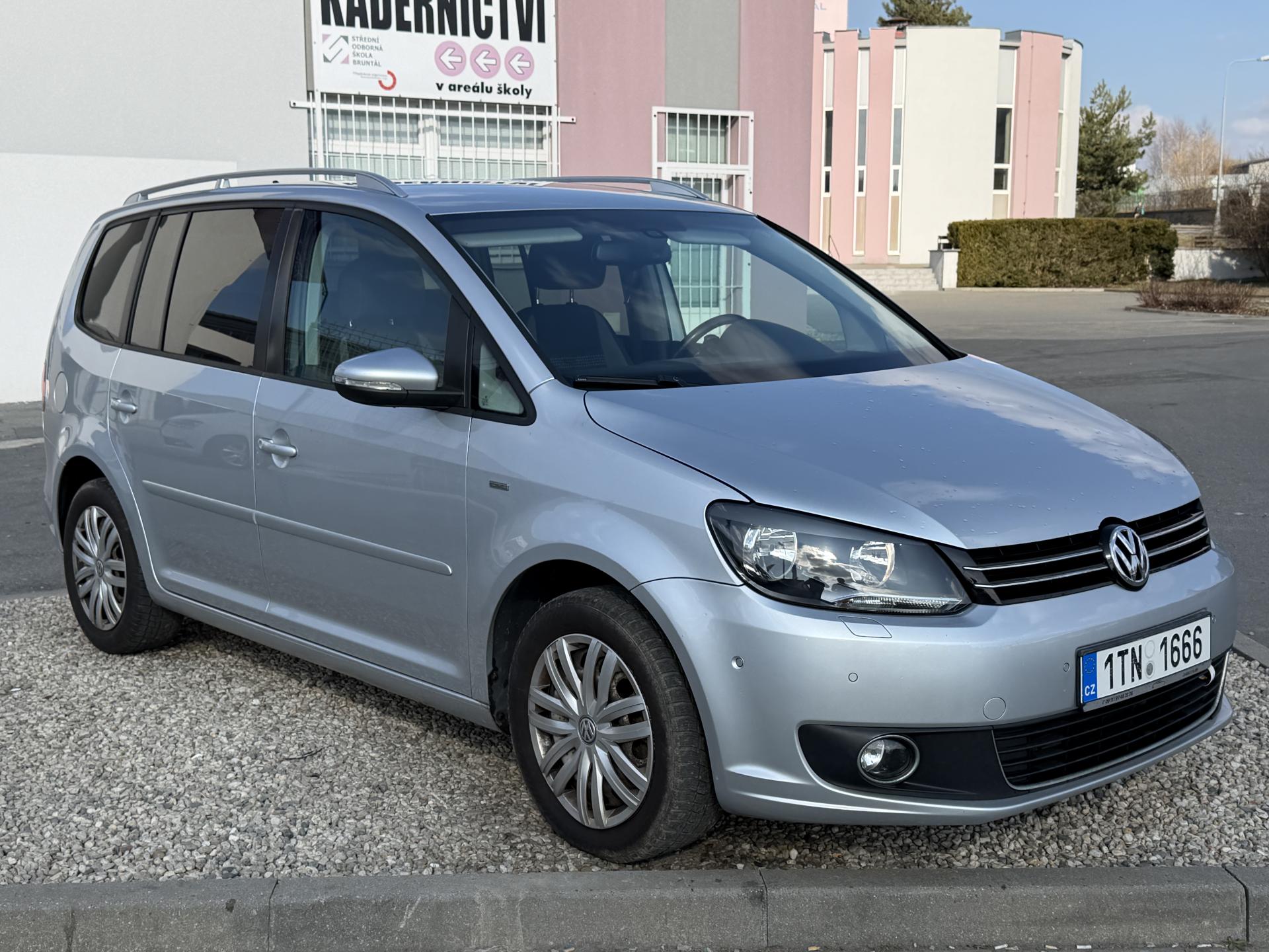 Volkswagen Touran 1,6 TDi/77kW - Webasto,TZ,...