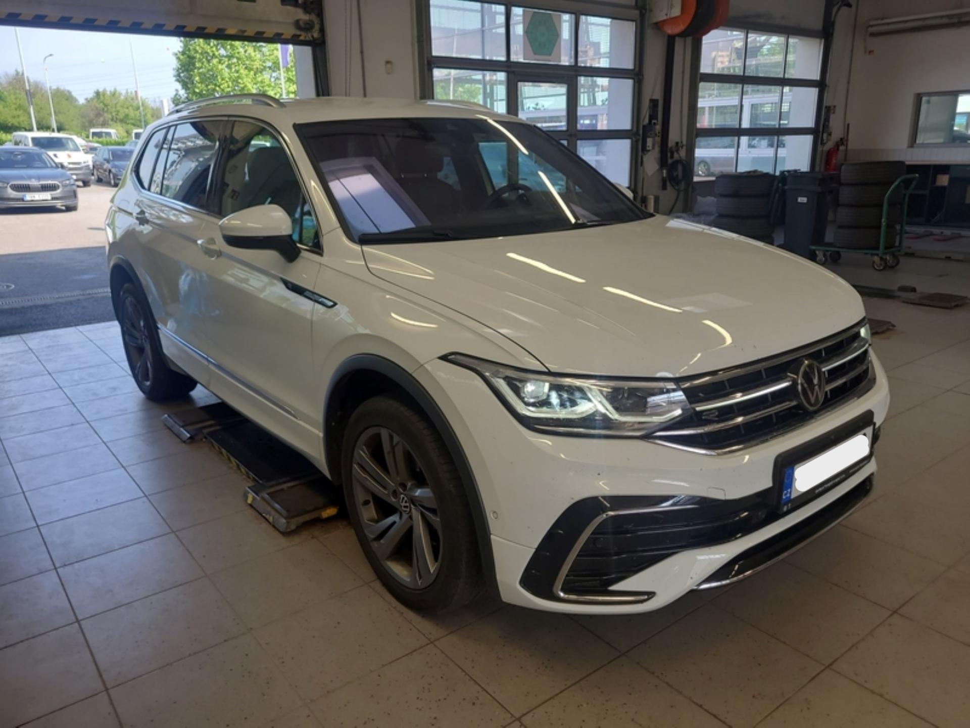 Volkswagen Tiguan Allspace 2,0 TDi/110kW 4x4 DSG R-Line