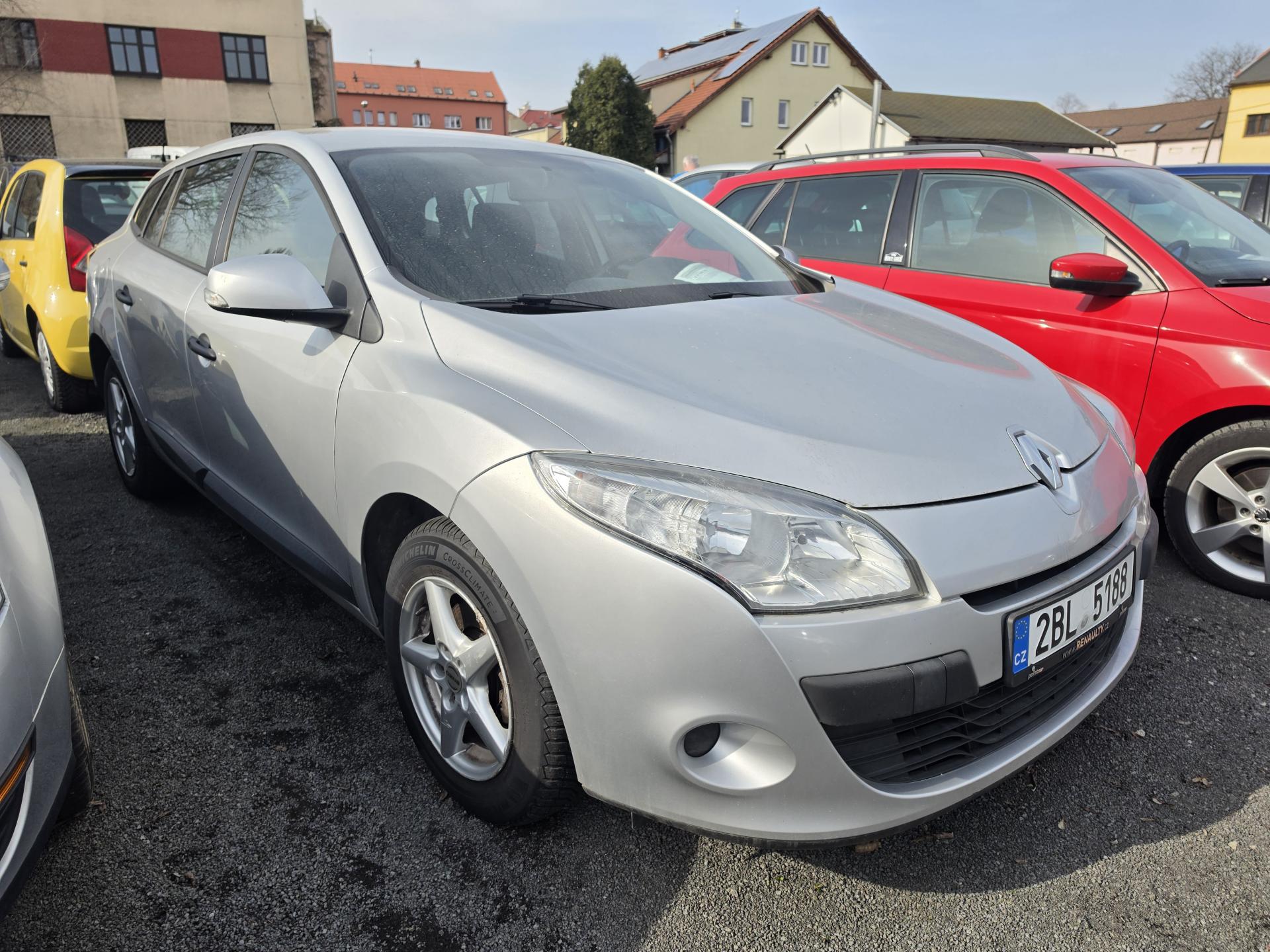 Renault Mégane 1.6 i Parkovací senzory