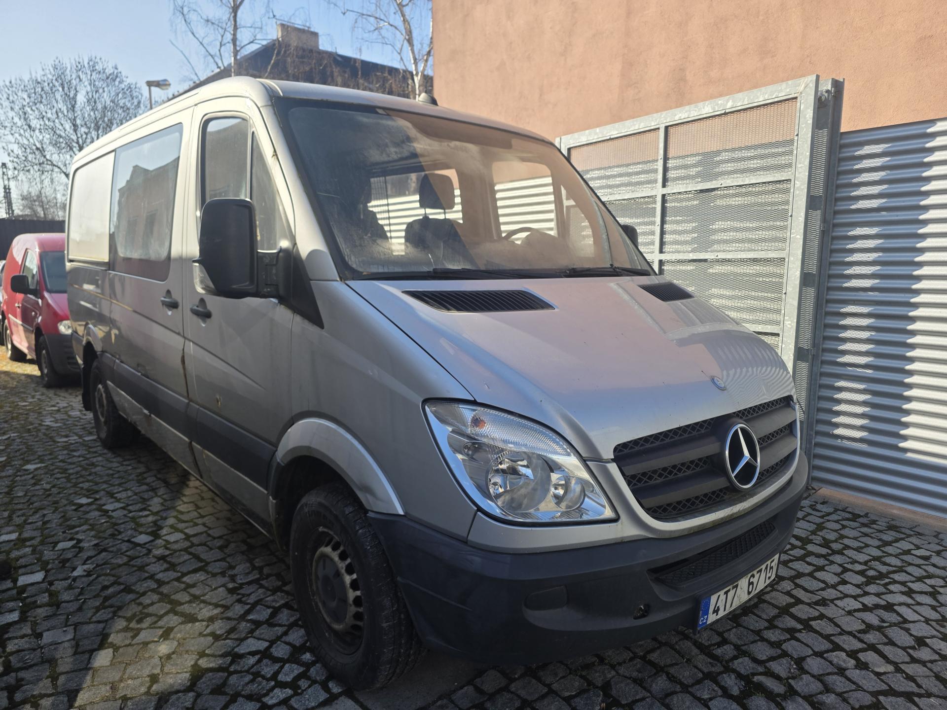 Mercedes-Benz Sprinter 2.2CDI TZ 6 míst