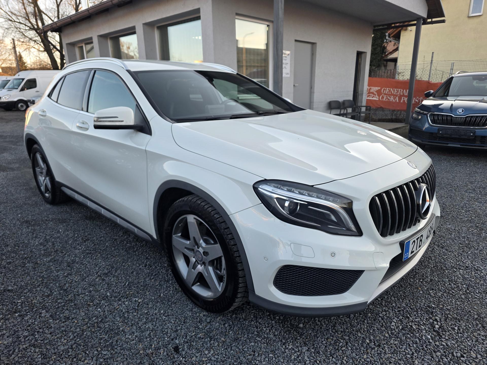 Mercedes-Benz GLA 220CDI 4-MATIC AMG-Paket