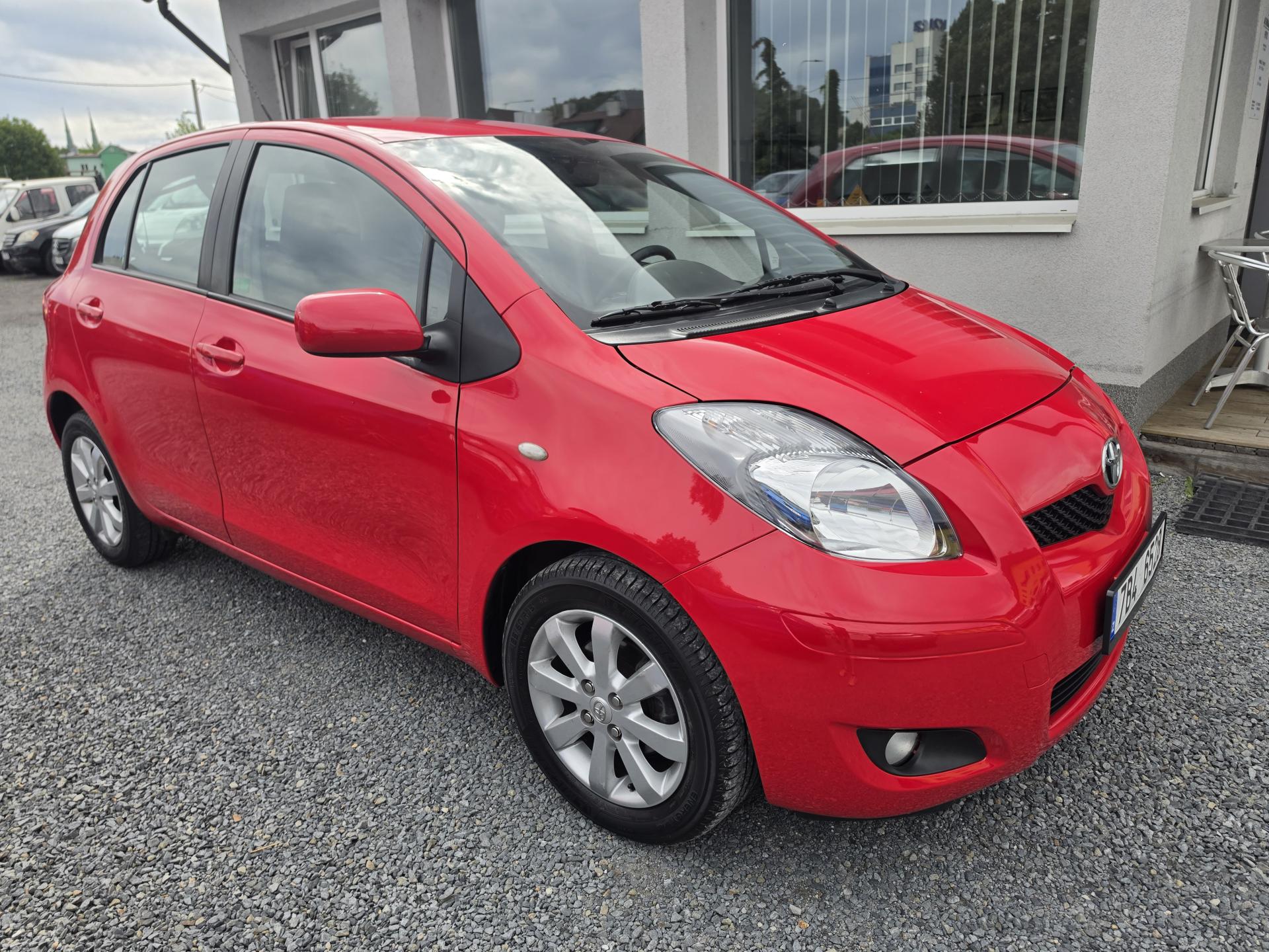 Toyota Yaris 1.0 VVTI Klimatizace