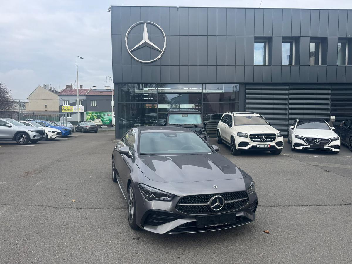 Mercedes-Benz CLA 200 AMG Style Edition AKCE