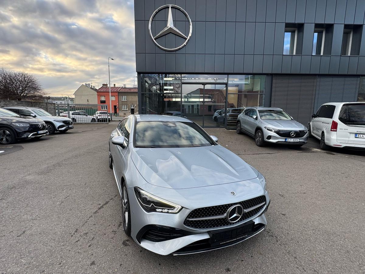 Mercedes-Benz CLA 200 Shooting Brake AKCE