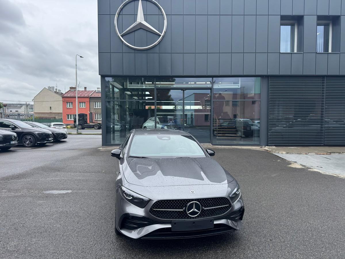 Mercedes-Benz Třídy A A 250 e AMG Premium paket demo