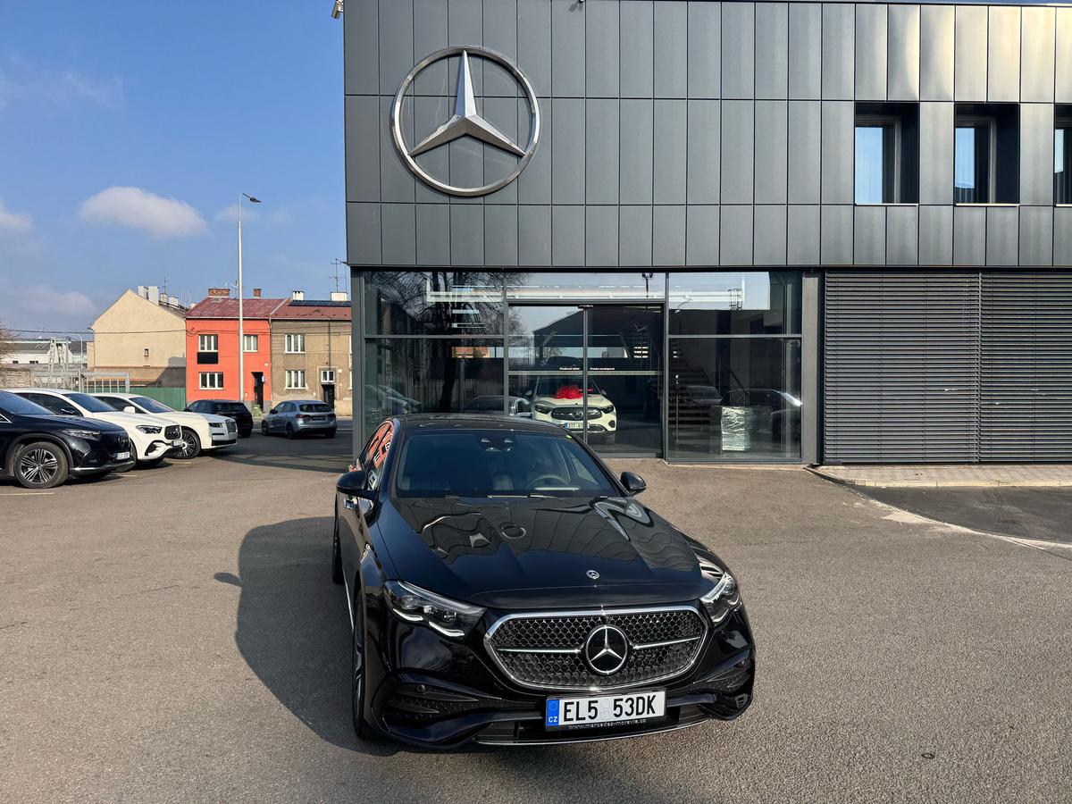 Mercedes-Benz Třídy E E 400 e 4MATIC PHEV demo
