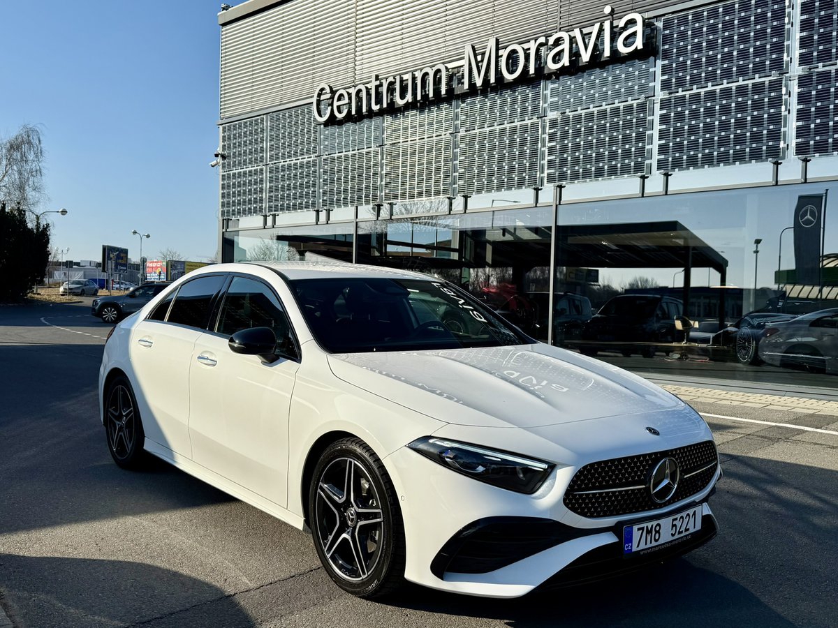 Mercedes-Benz Třídy A 180 sedan - FACELIFT