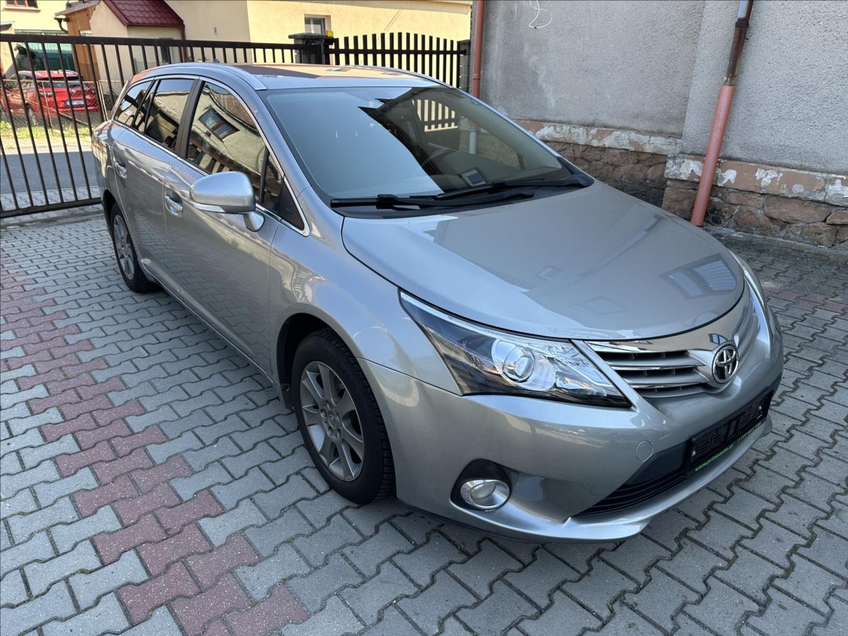 Toyota Avensis 1,8 TAŽNÉ