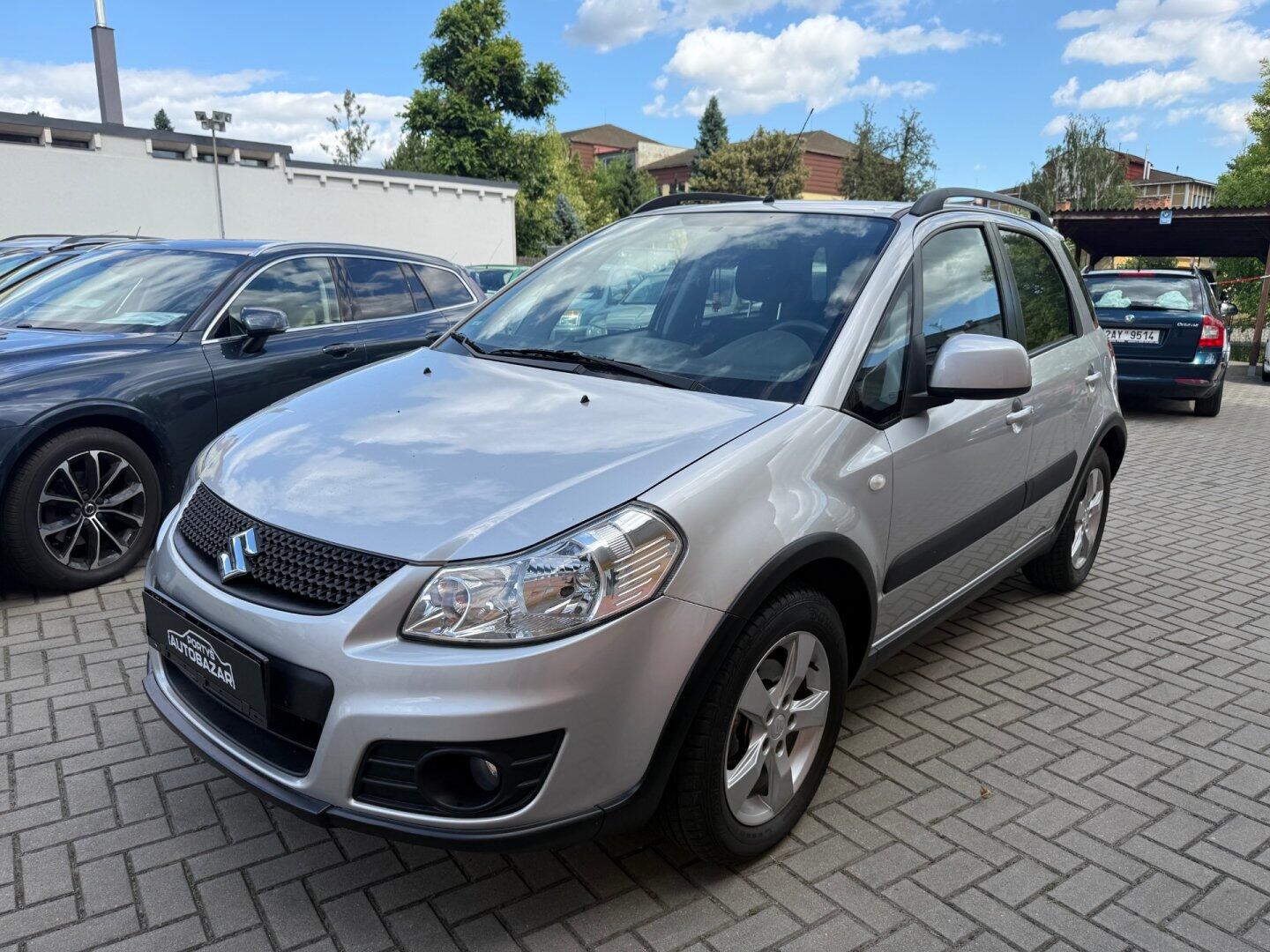 Suzuki SX4 1.6 VVTi - Málo najeto !